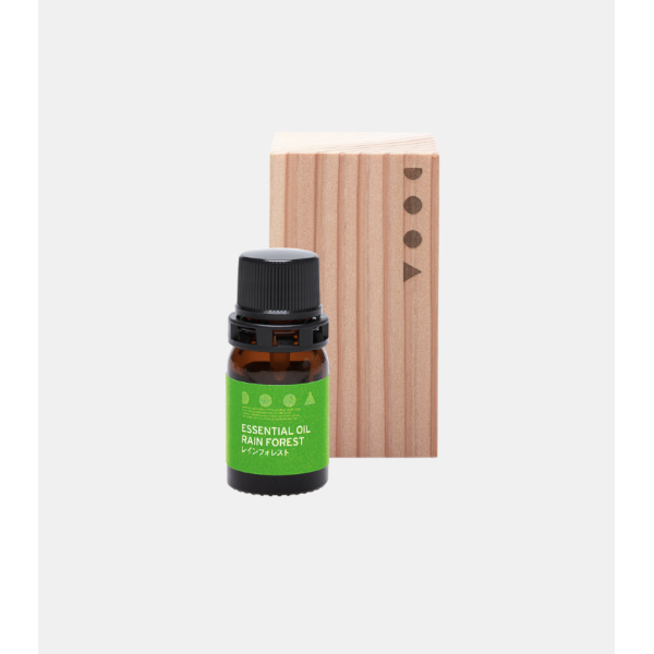 ESSENTIAL OIL RAIN FOREST באנר